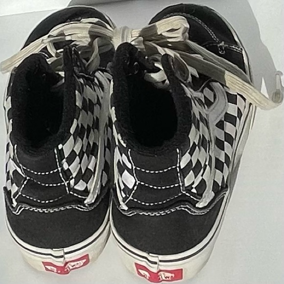 GIRLS' VANS FILMORE HI PLATFORM SNEAKERS, black/white checkered, size US 3.0 - Picture 2 of 6